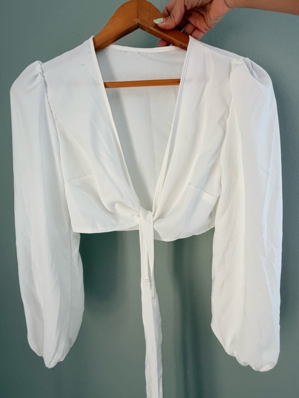 White Tie-Front Puff Sleeve Crop Top